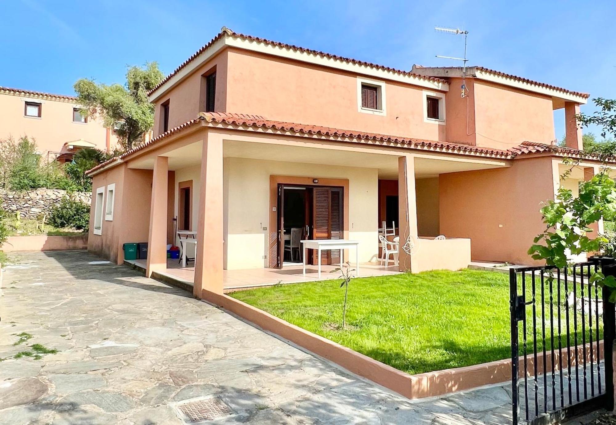 Iss Travel, Gli Asfodeli - Large Apartments With Private Terrace Сан Теодоро Екстериор снимка
